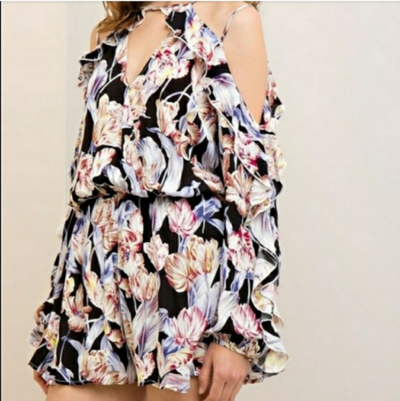 Cold Shoulder Strappy Ruffle Floral Black romper - Picture 3 of 8